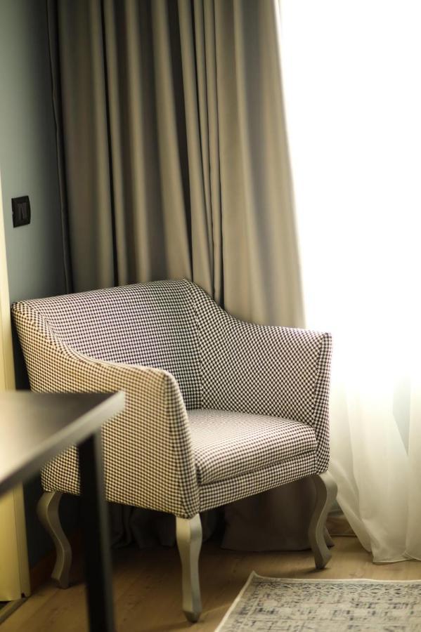 Triss Hotel Tirana Extérieur photo