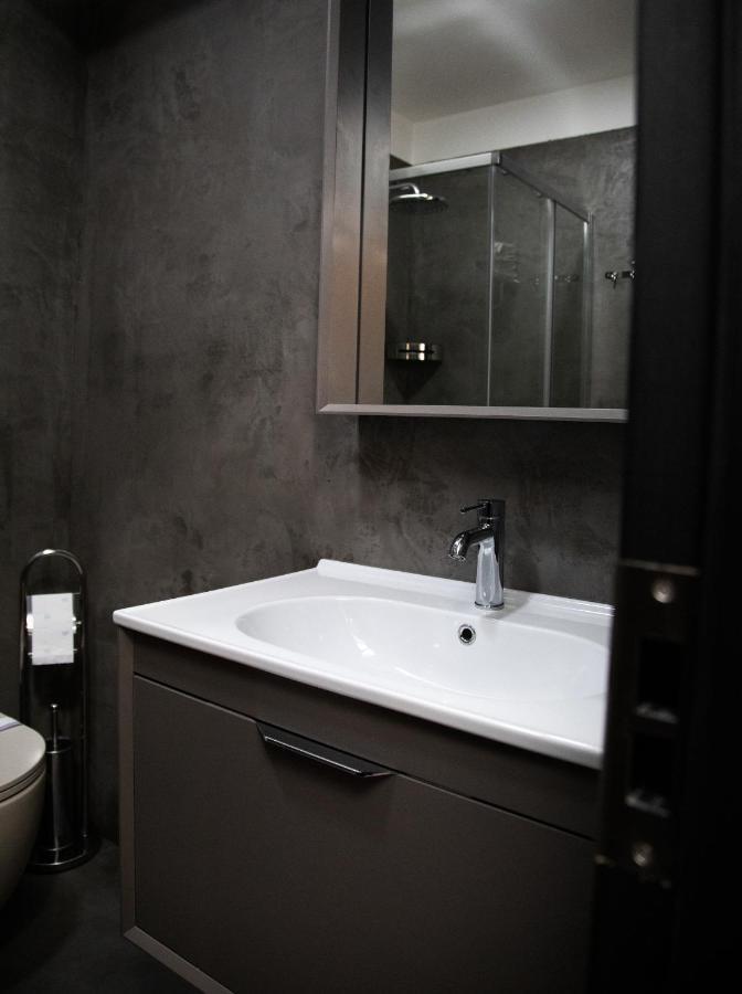 Triss Hotel Tirana Extérieur photo